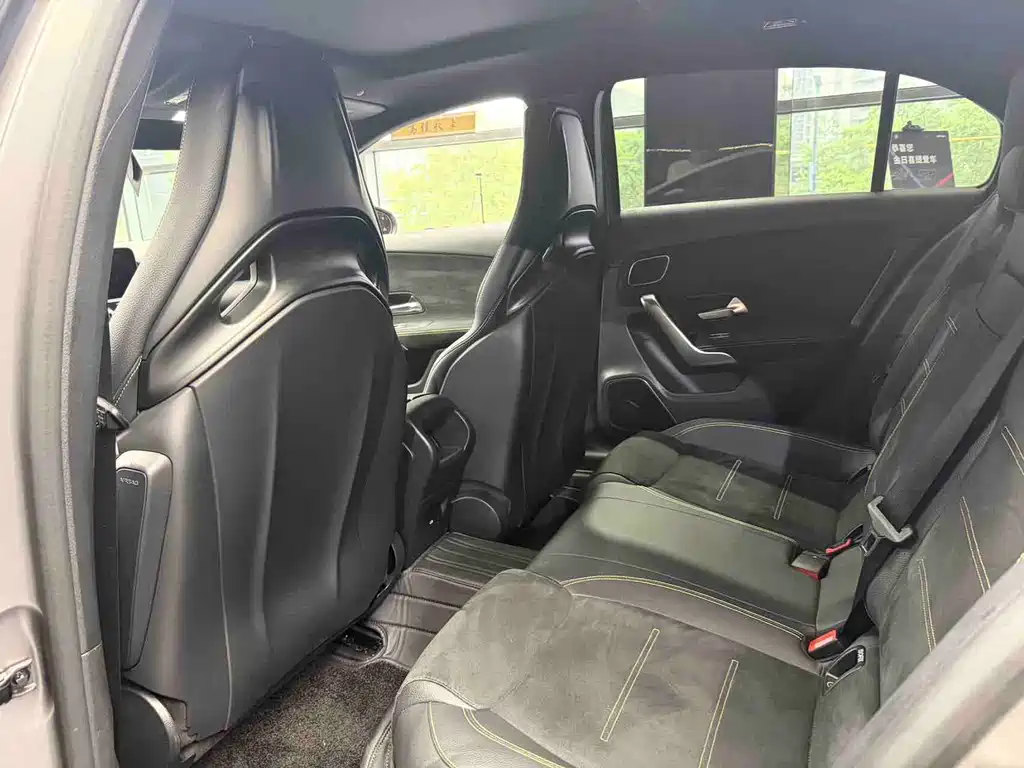 Mercedes-Benz A-Class AMG 2025 — фото 9