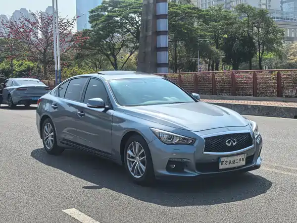 Infiniti Q50L 2015