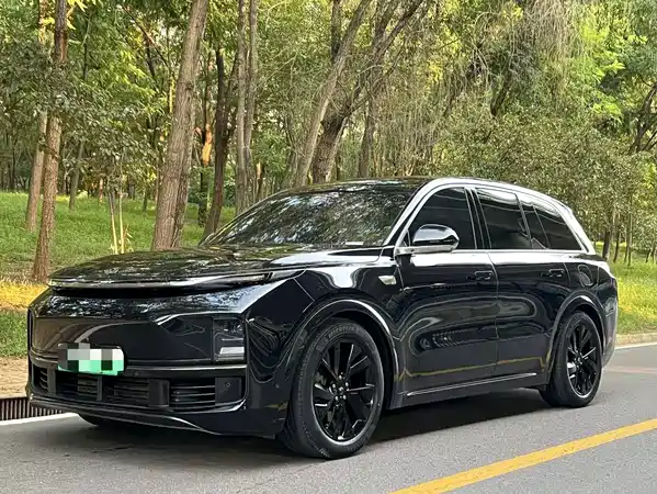 Li Auto L8 2023