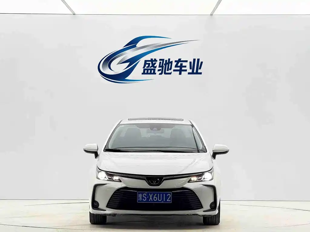 Toyota Corolla 2022 — фото 2
