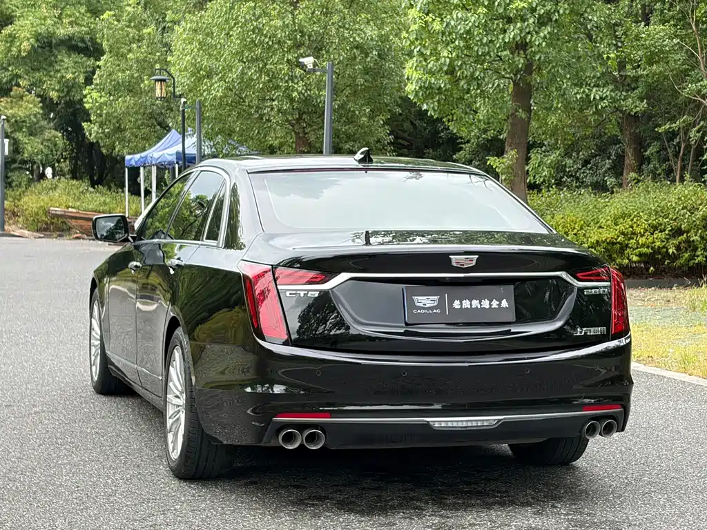 Cadillac CT6 2021 — фото 6