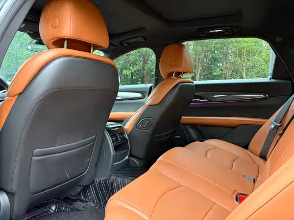 Cadillac CT6 2021