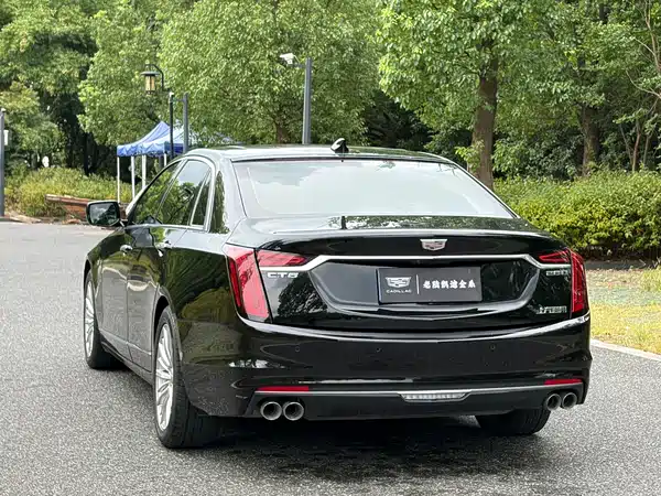 Cadillac CT6 2021