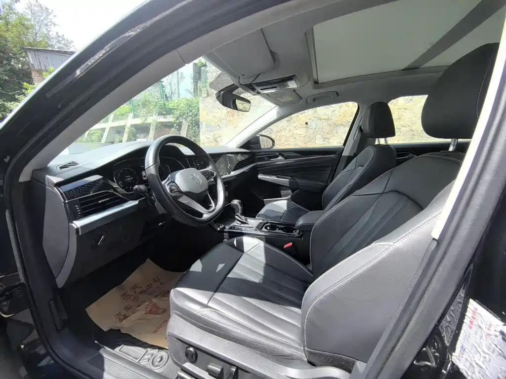 Volkswagen Passat 2023