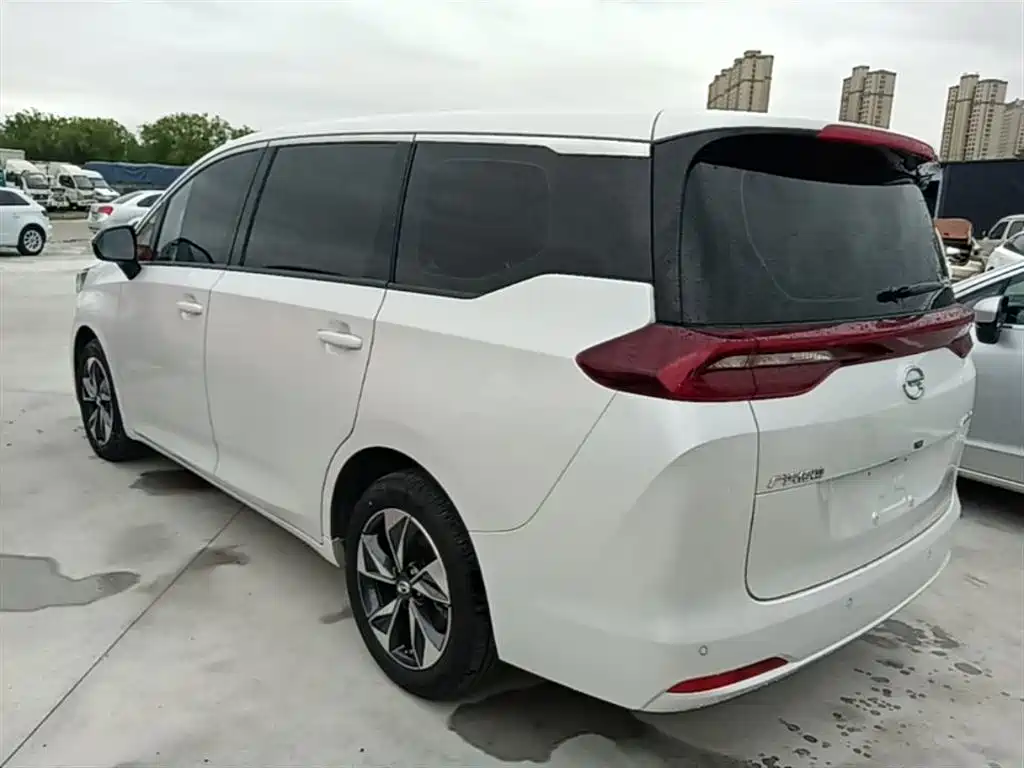 GAC Motor Trumpchi M6 2023 — фото 5