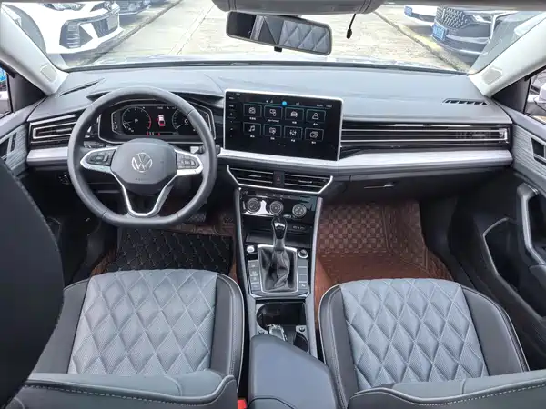 Volkswagen Sagitar 2023
