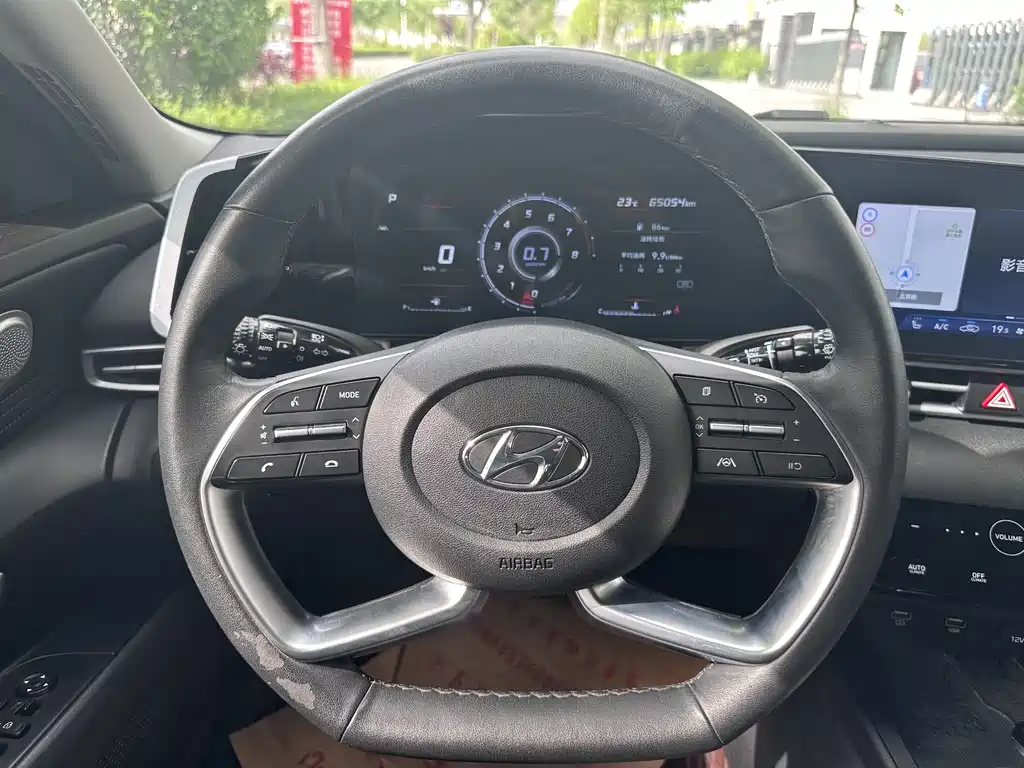 Hyundai Elantra 2022 — фото 9