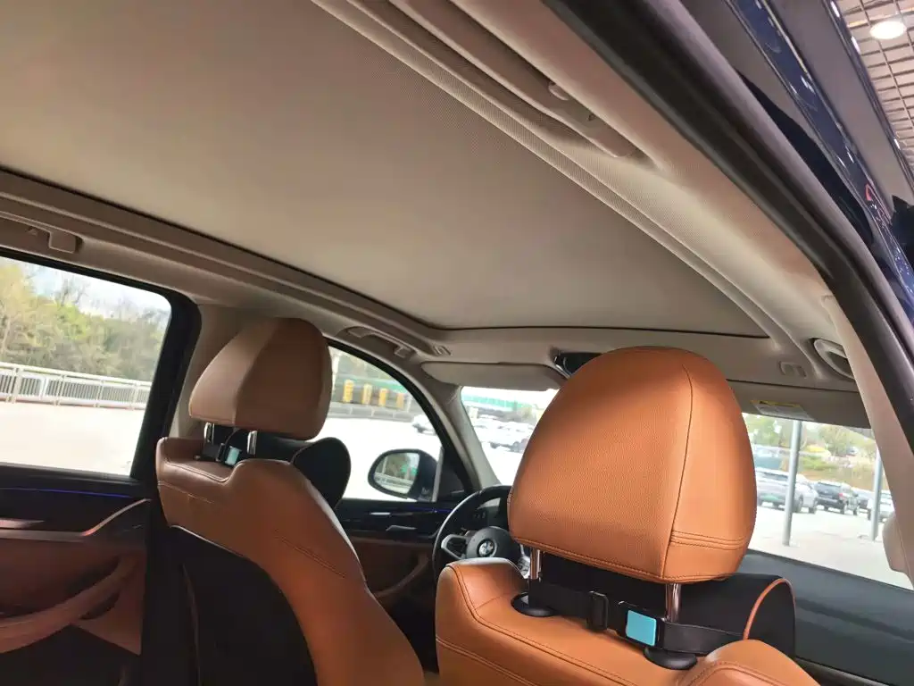 BMW X3 2018 — фото 18