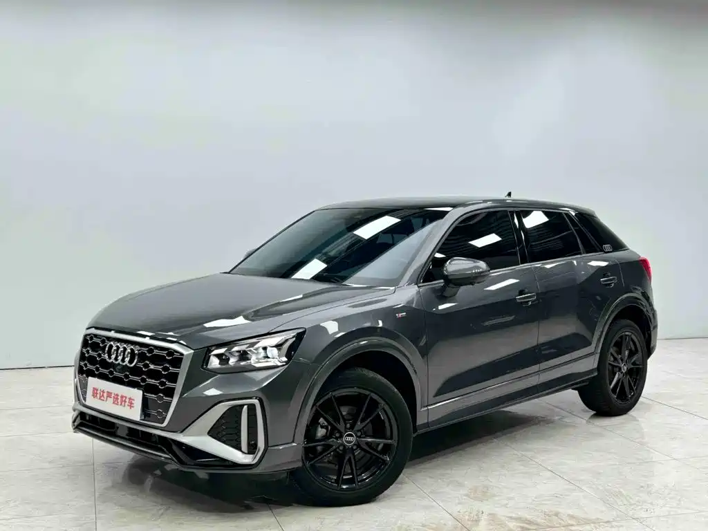 Audi Q2L 2022 — фото 2