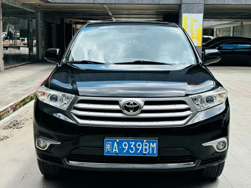 Toyota Highlander 2014 — фото 2