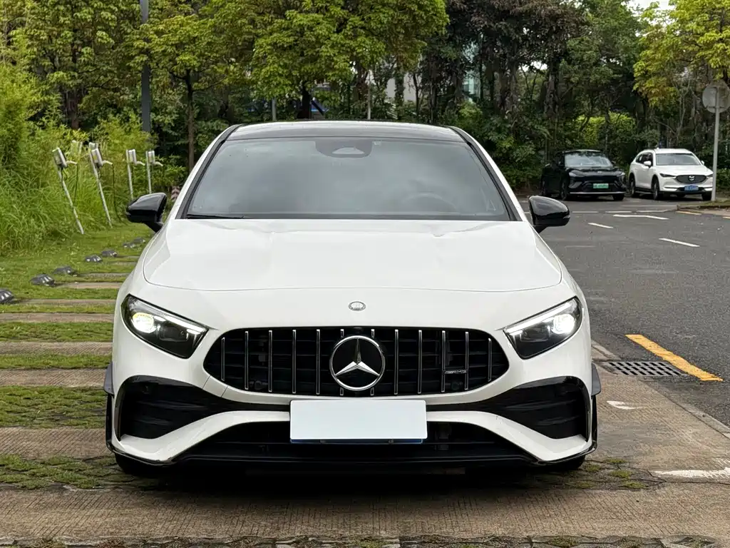 Mercedes-Benz A-Class AMG 2024 — фото 2