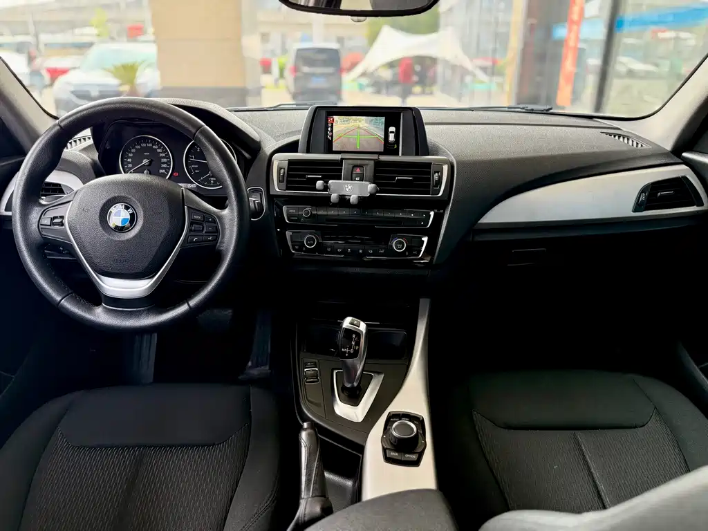 BMW 1 Series 2016 — фото 8