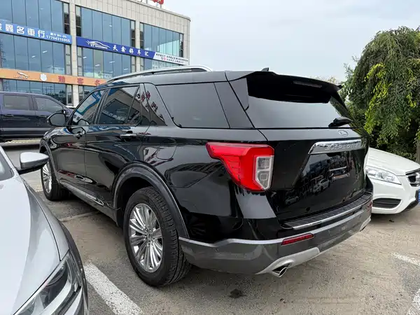 Ford Explorer 2022