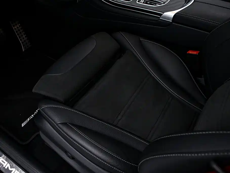 Mercedes-Benz GLC AMG 2022 — фото 13