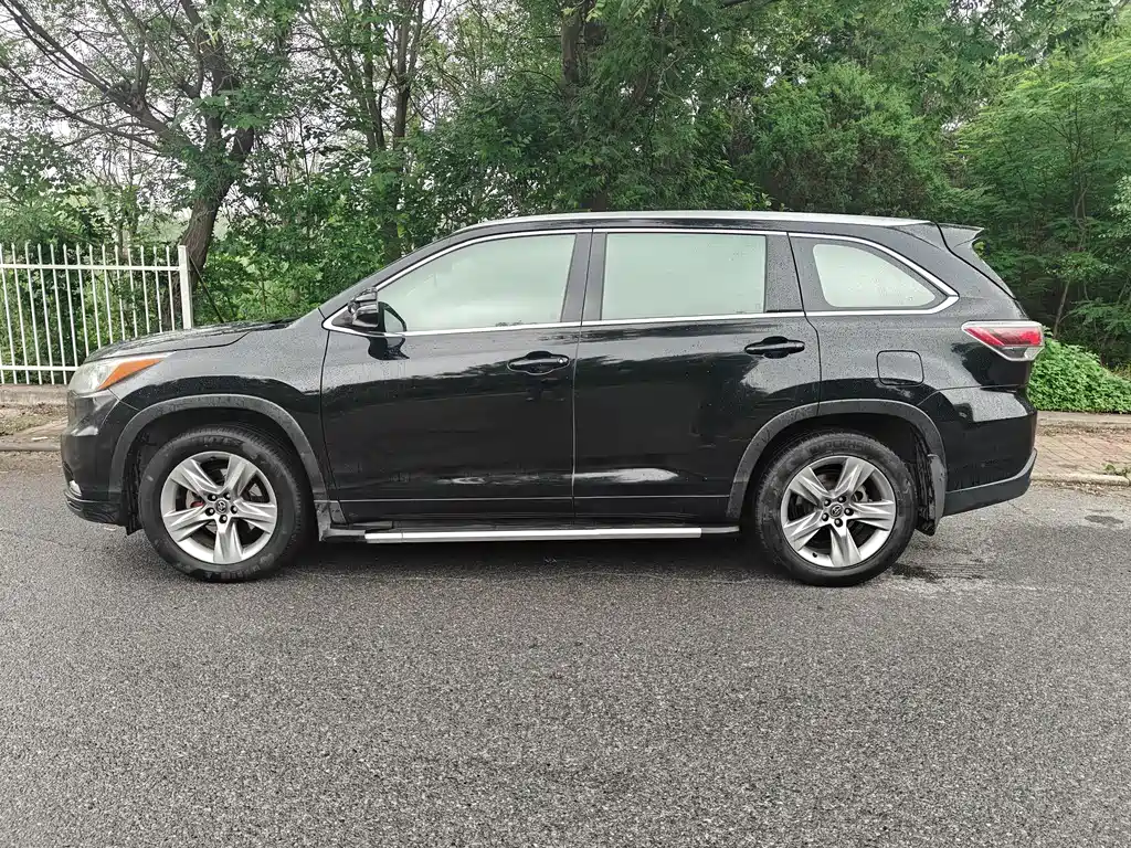 Toyota Highlander 2015 — фото 14