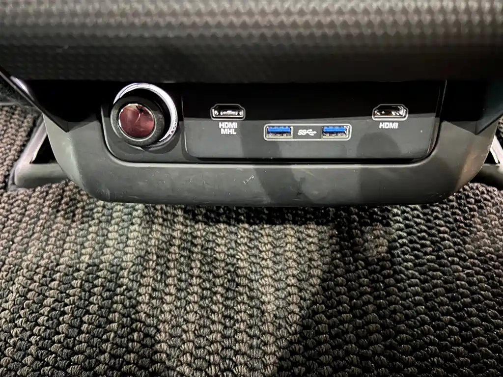 Land Rover Sport 2019 — фото 18