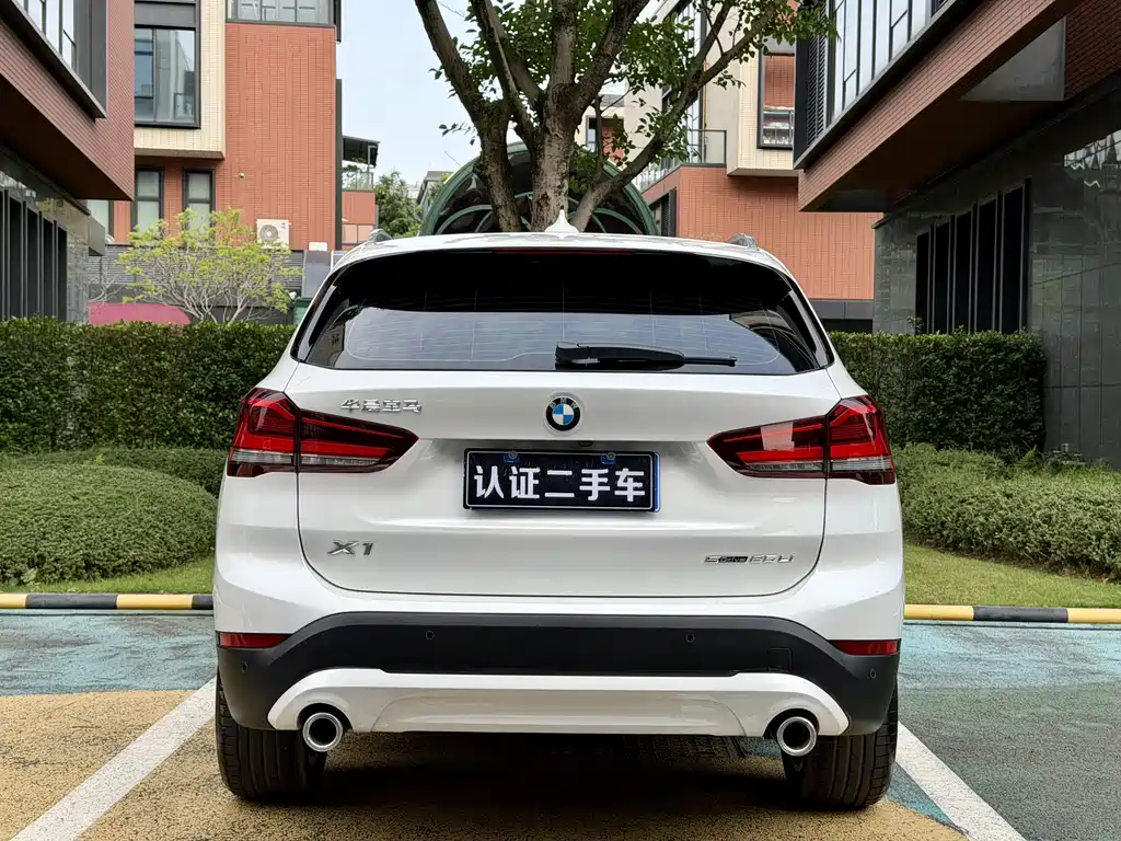BMW X1 2021 — фото 13