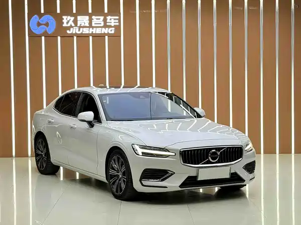 Volvo S60 Plug-In Hybrid 2021