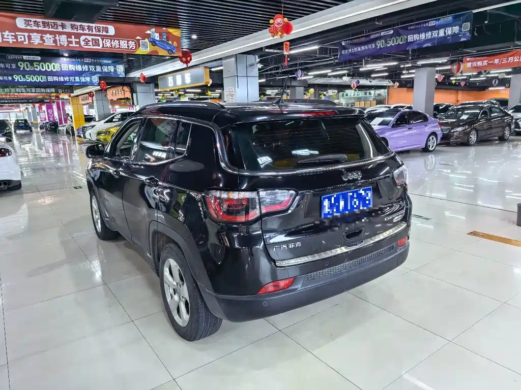 Jeep Compass 2017 — фото 8