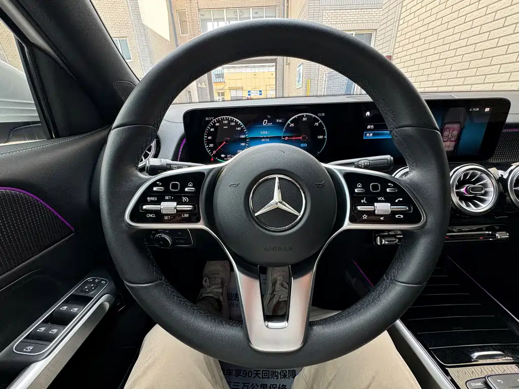 Mercedes-Benz EQB 2023 — фото 12