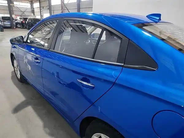 Roewe i5 2020