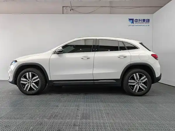 Mercedes-Benz EQA 2023