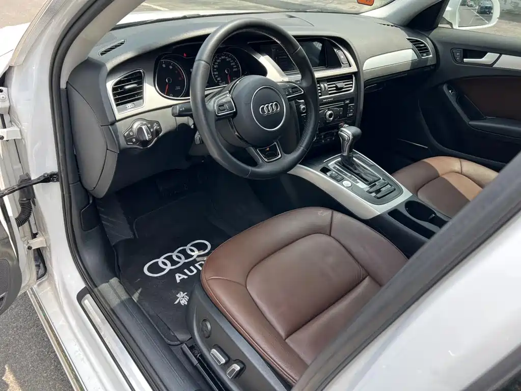 Audi A4L 2016