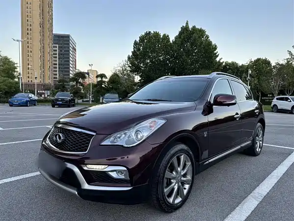 Infiniti QX50 2015