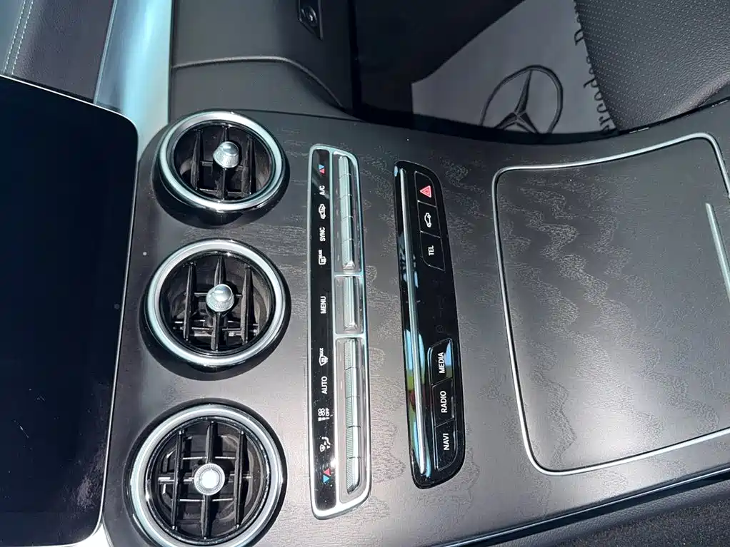 Mercedes-Benz C-Class 2020