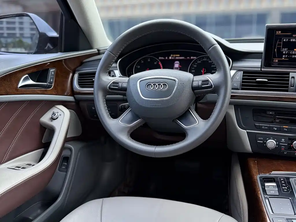 Audi A6L 2014 — фото 25