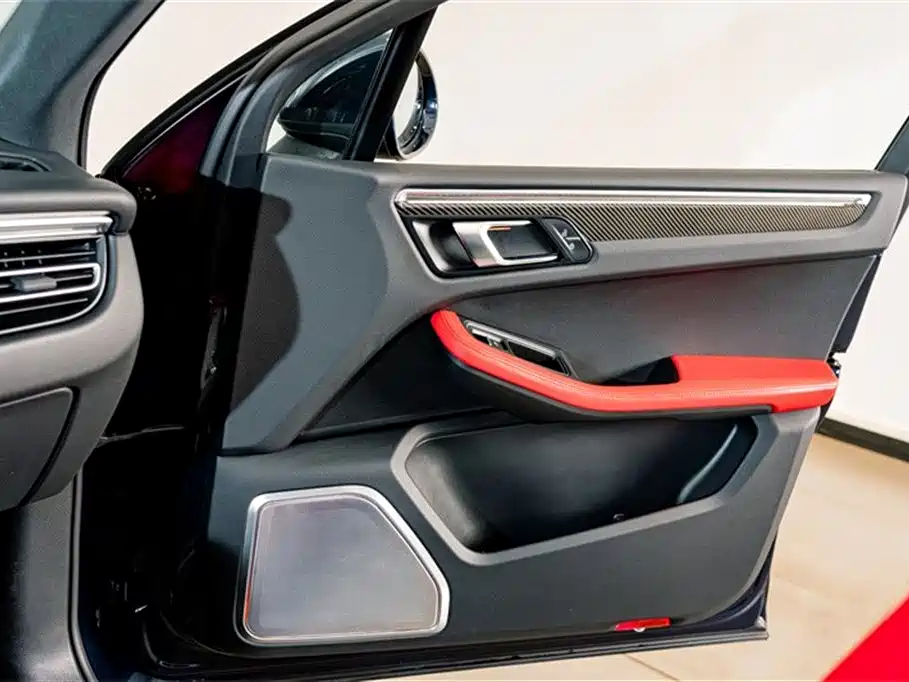 Porsche Macan 2022 — фото 15