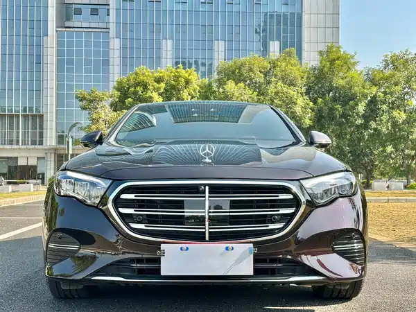Mercedes-Benz E-Class 2025