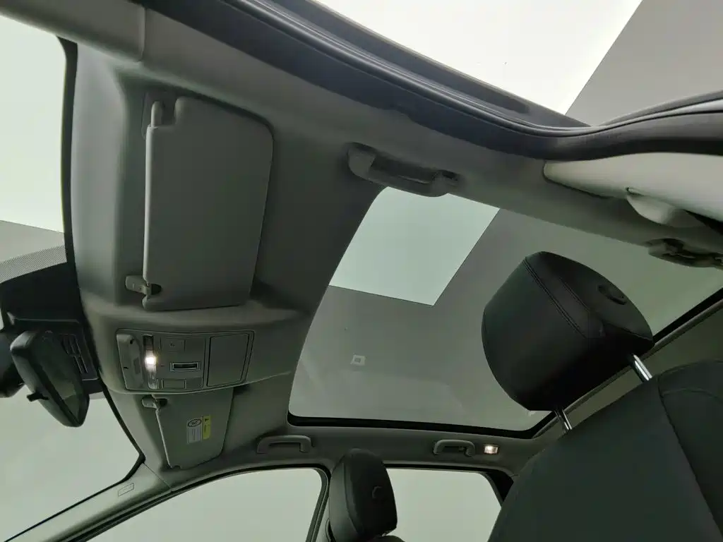Land Rover Discovery Sport 2019 — фото 14