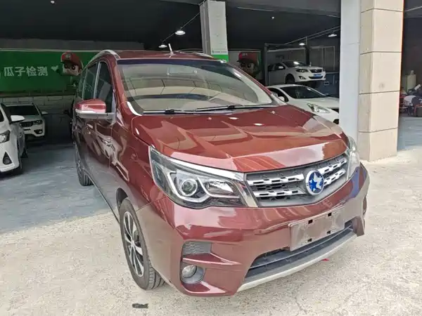 Venucia M50V 2018