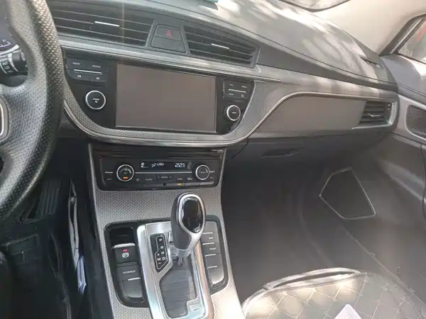 Geely Emgrand GS 2017