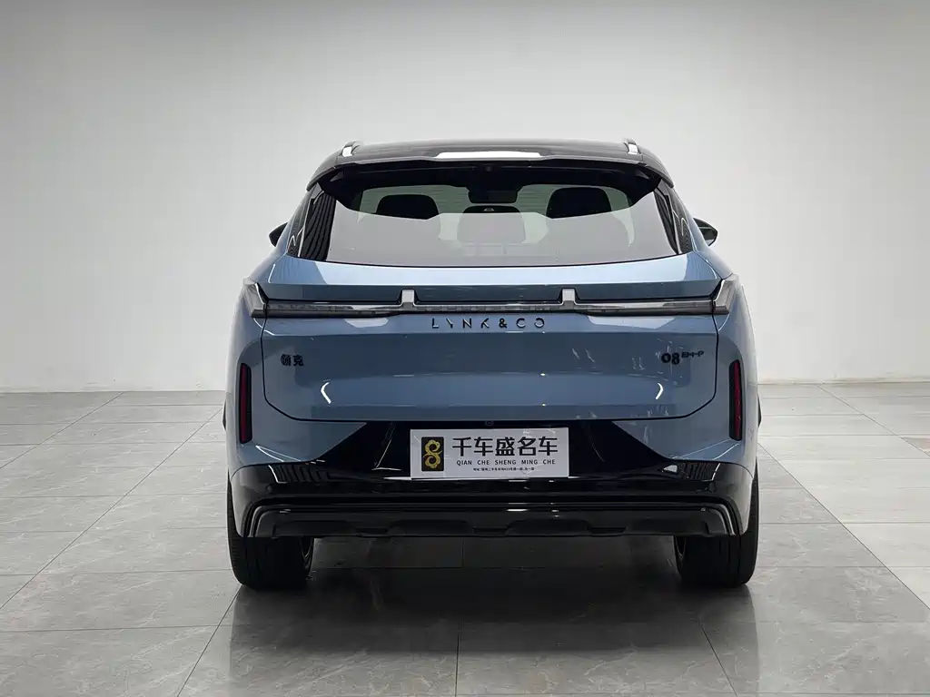 Lynk & Co 08 EM-P 2025 — фото 5
