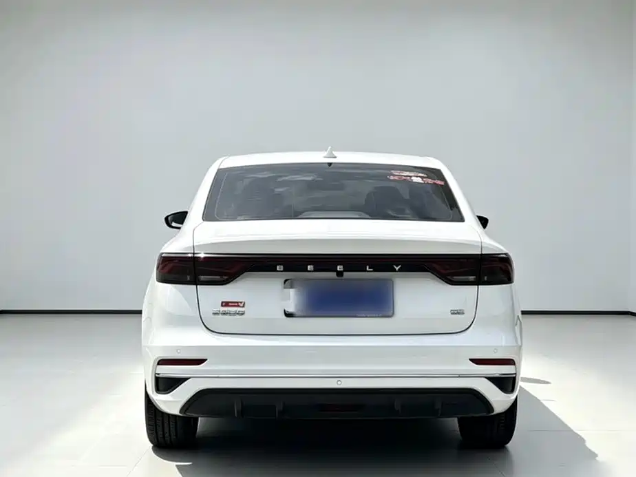 Geely Emgrand 2022 — фото 25