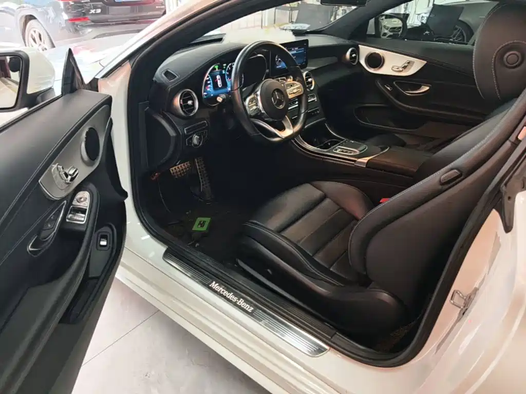 Mercedes-Benz C-Class 2020 — фото 16