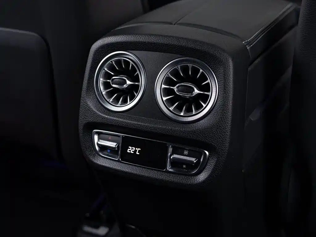 Mercedes-Benz G-Class 2025 — фото 23