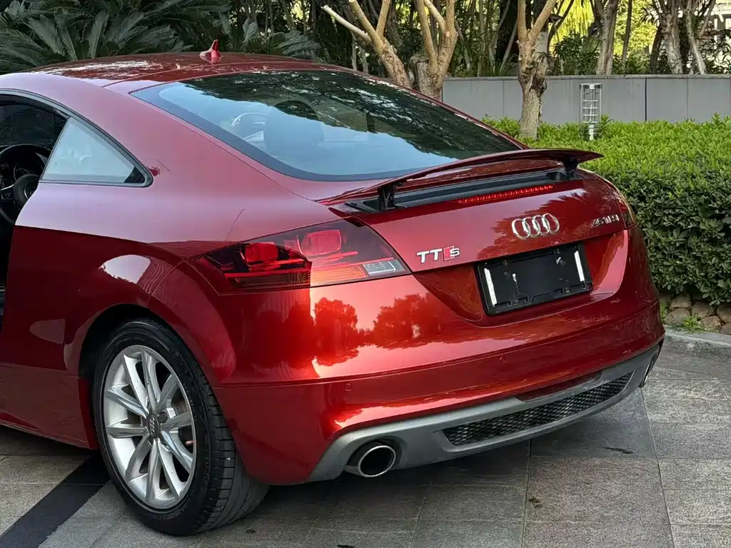 Audi TT 2014 — фото 9