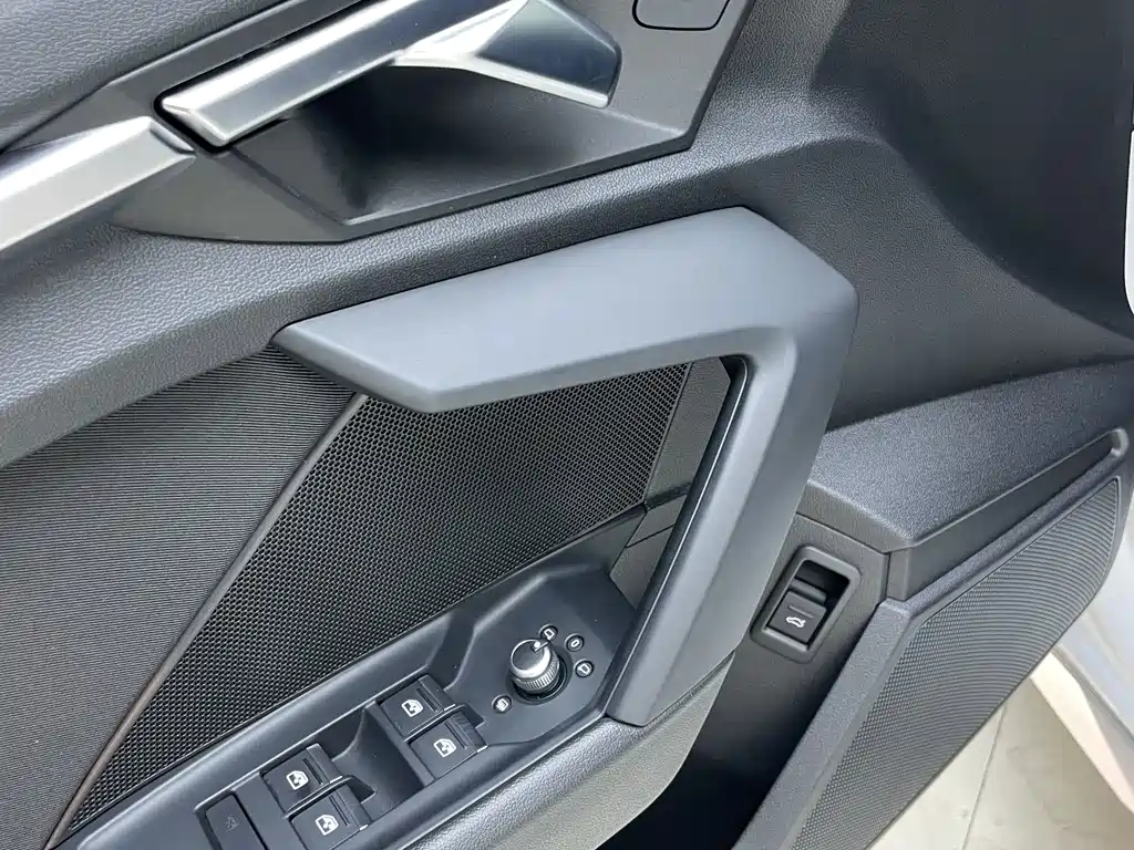 Audi A3 2022 — фото 19