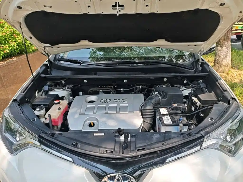 Toyota RAV4 2016 — фото 20