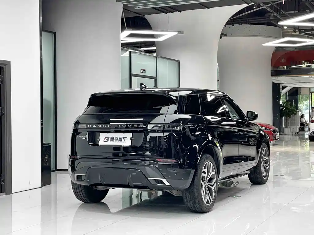 Land Rover Range Rover Evoque 2022 — фото 12