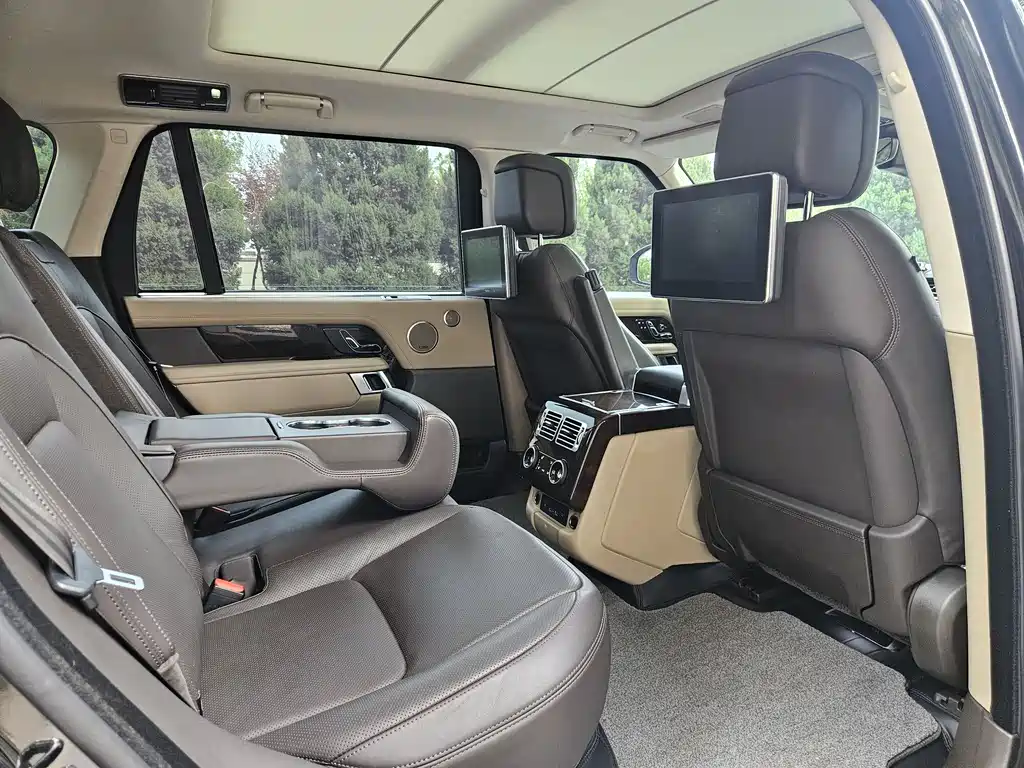Land Rover Range Rover 2021 — фото 10