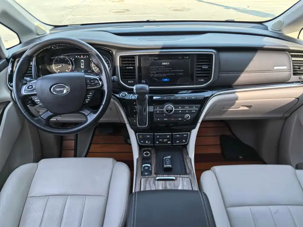 GAC Motor Trumpchi M8 2019 — фото 10