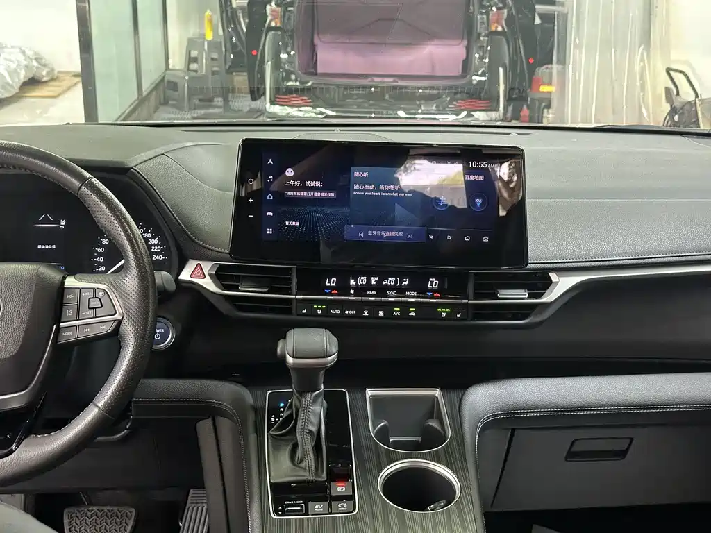Toyota Sienna 2023 — фото 14