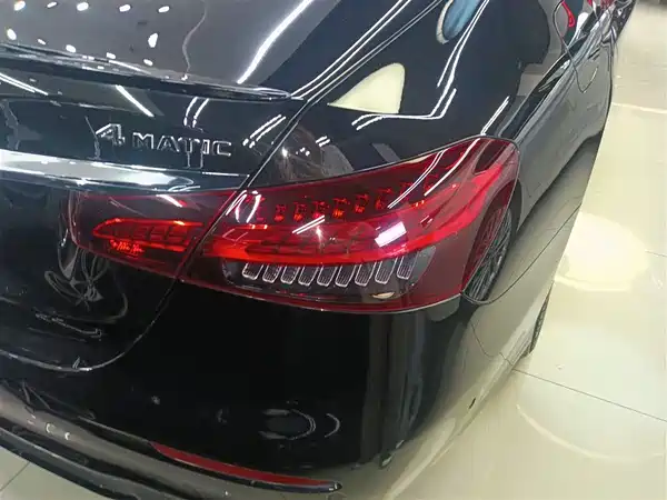 Mercedes-Benz E-Class 2021