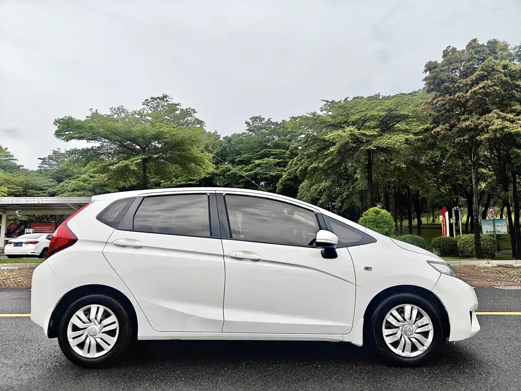 Honda Fit 2014 — фото 8
