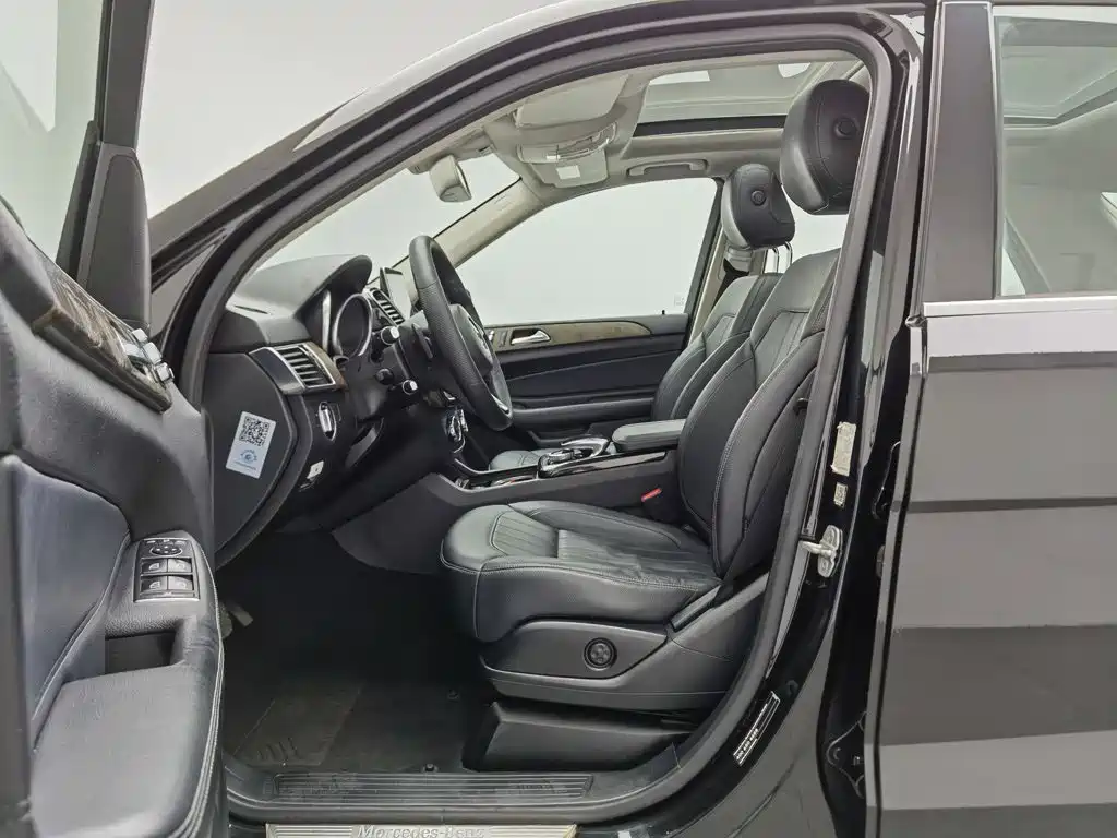 Mercedes-Benz GLE 2016 — фото 10