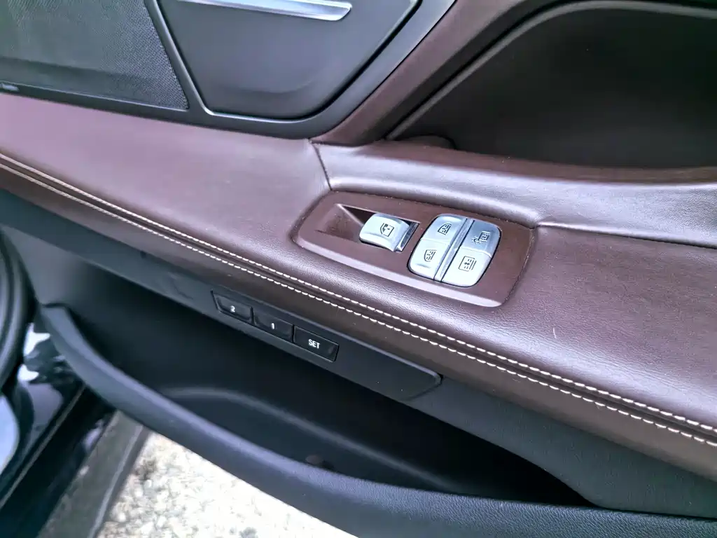 BMW 7 Series 2019 — фото 14